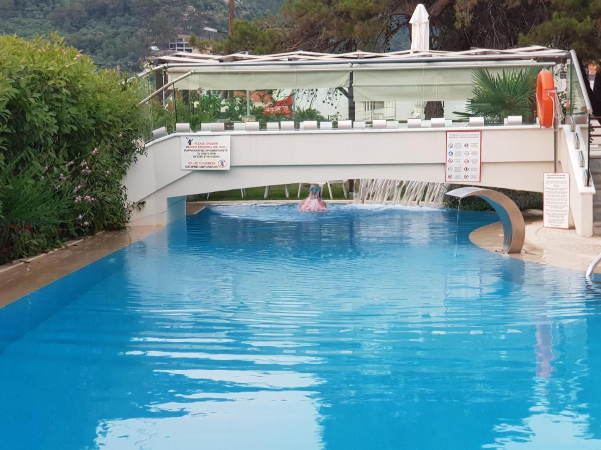 Hatzoudis Luxury Suites Chrisi Ammoudia Exteriör bild