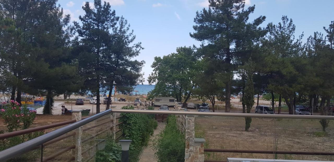 Hatzoudis Luxury Suites Chrisi Ammoudia Exteriör bild