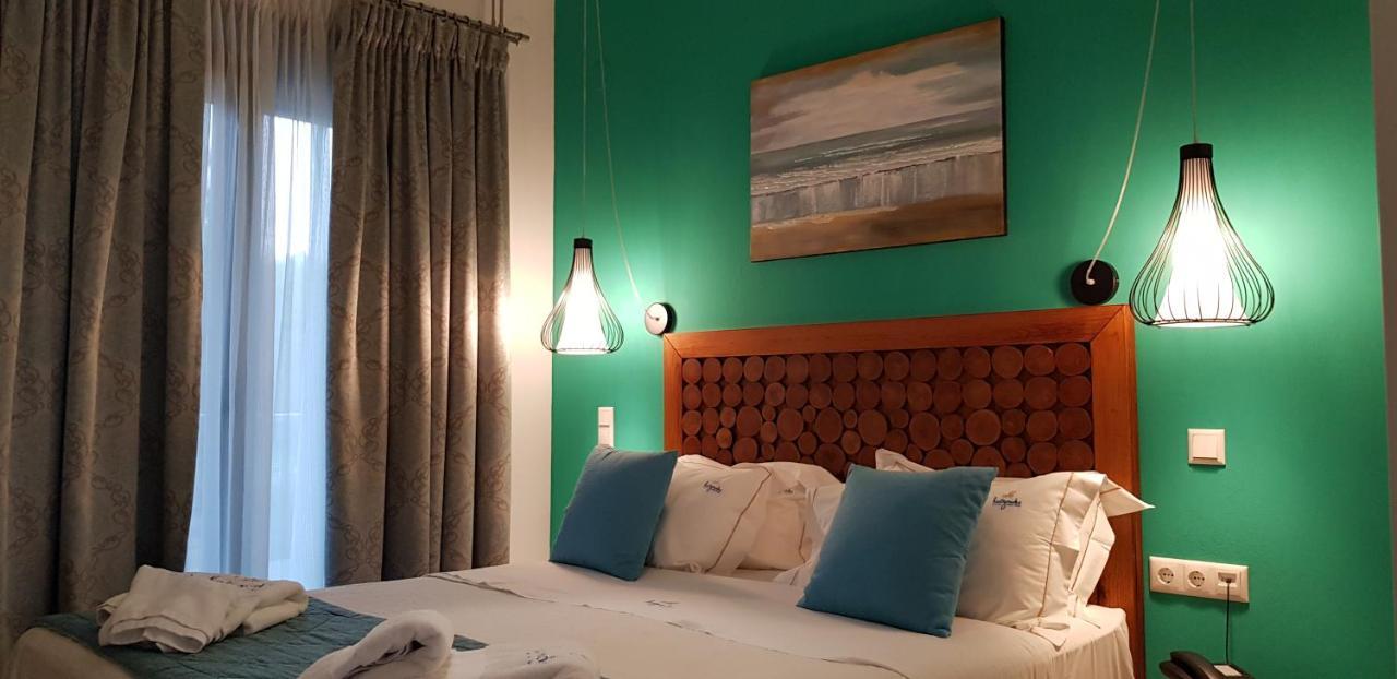 Hatzoudis Luxury Suites Chrisi Ammoudia Exteriör bild