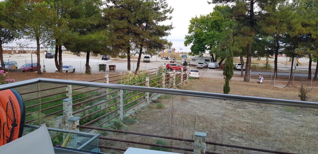 Hatzoudis Luxury Suites Chrisi Ammoudia Exteriör bild