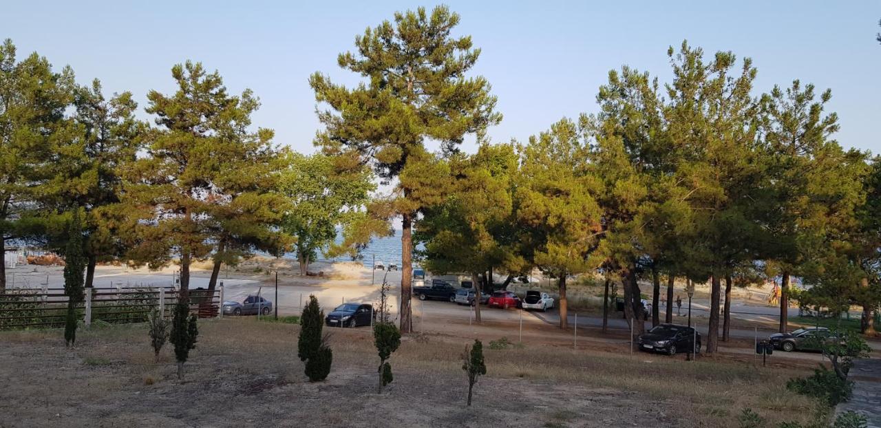 Hatzoudis Luxury Suites Chrisi Ammoudia Exteriör bild