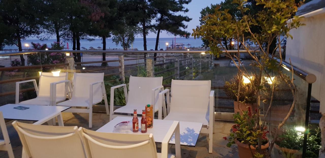 Hatzoudis Luxury Suites Chrisi Ammoudia Exteriör bild