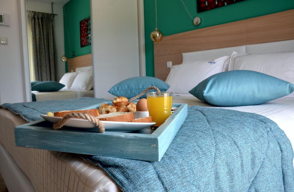 Hatzoudis Luxury Suites Chrisi Ammoudia Exteriör bild