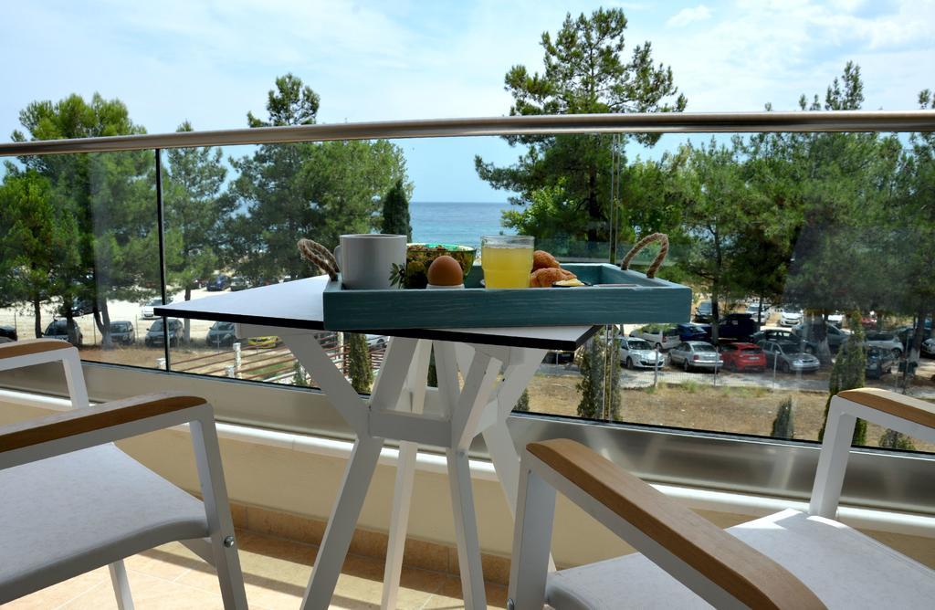 Hatzoudis Luxury Suites Chrisi Ammoudia Exteriör bild