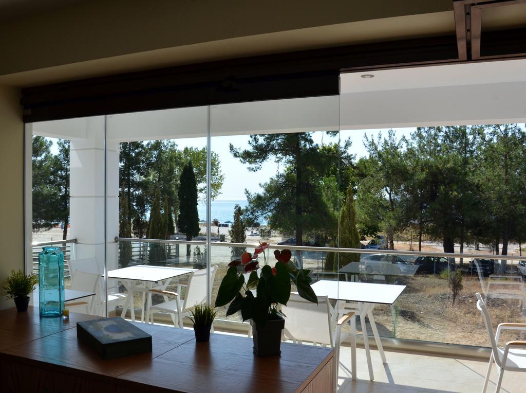 Hatzoudis Luxury Suites Chrisi Ammoudia Exteriör bild
