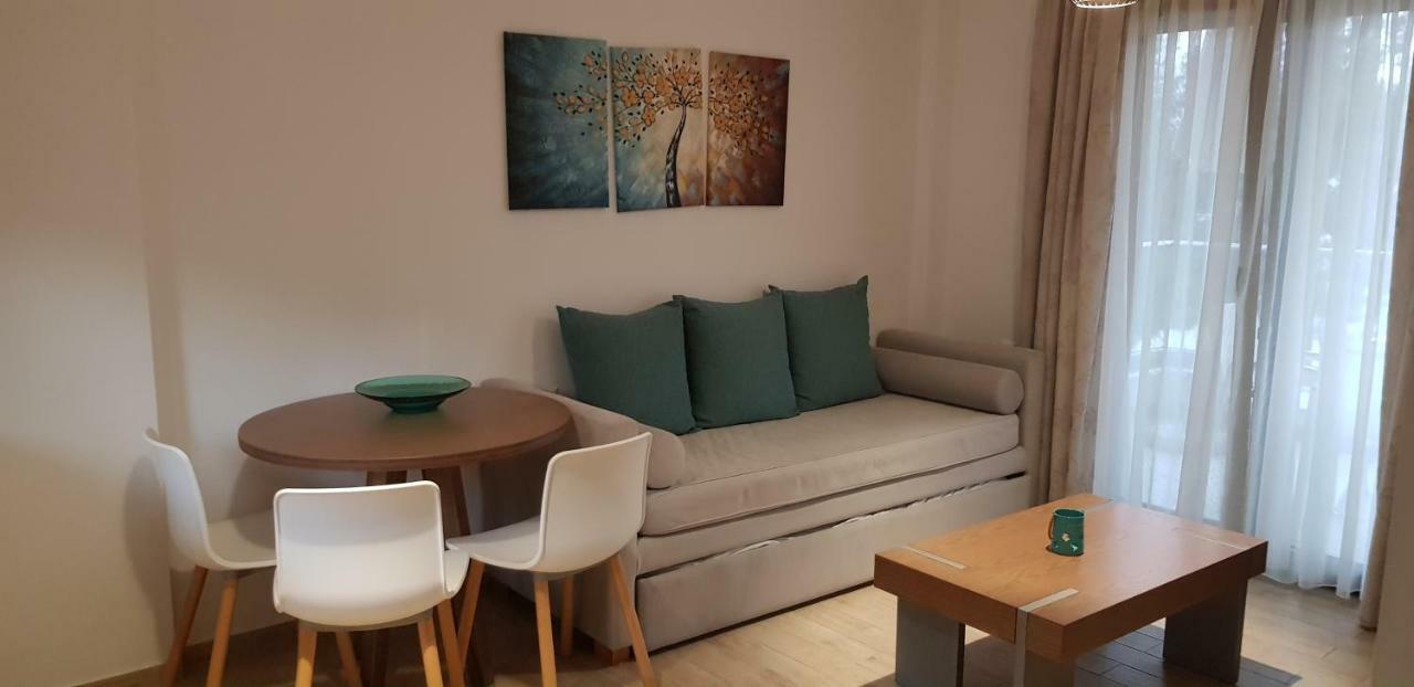 Hatzoudis Luxury Suites Chrisi Ammoudia Exteriör bild